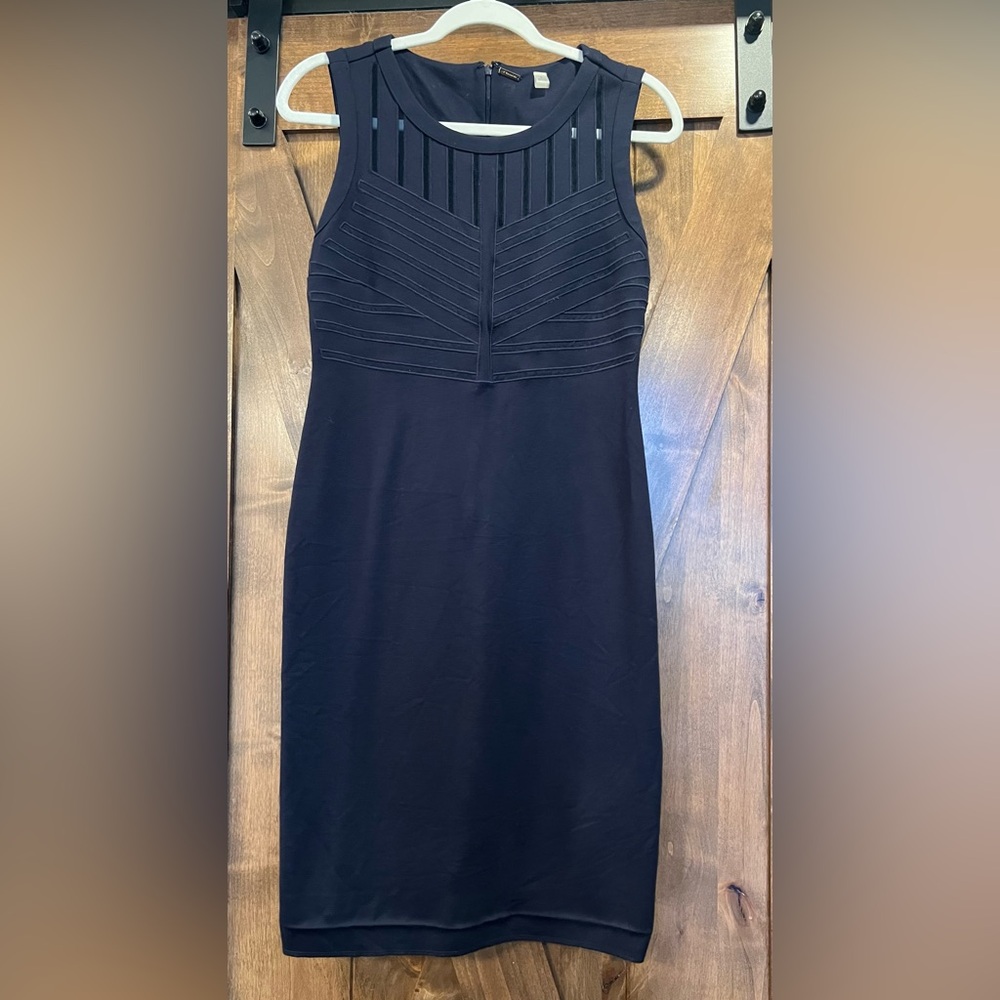 Very flattering blue dress